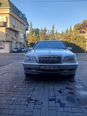 Mercedes C 200-1