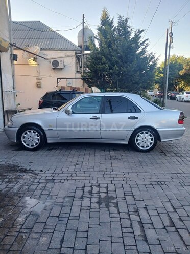 Mercedes C 200-3