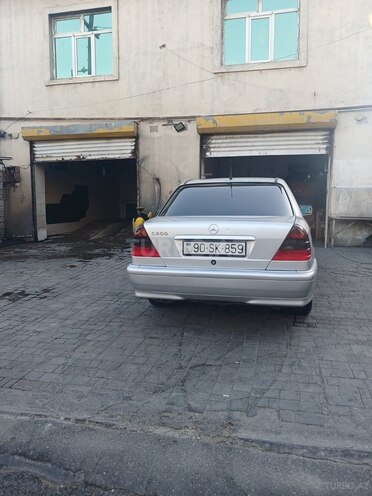Mercedes C 200-4
