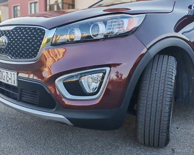 Kia Sorento-5