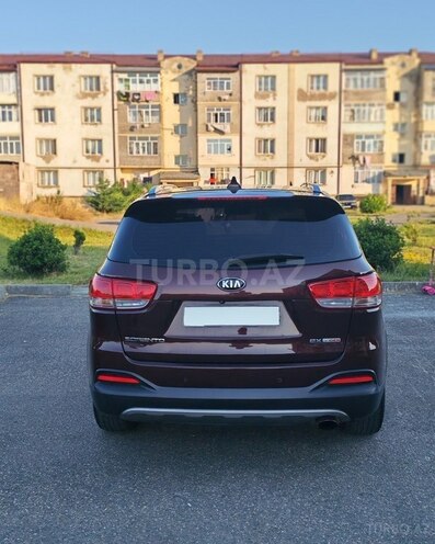 Kia Sorento-12