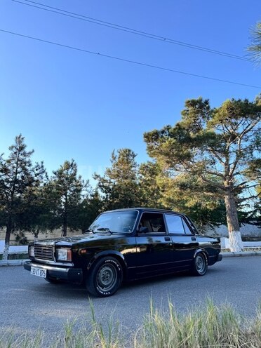 LADA (VAZ) 2107-4