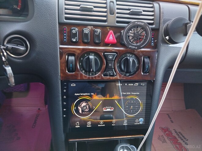 Mercedes E 240-12