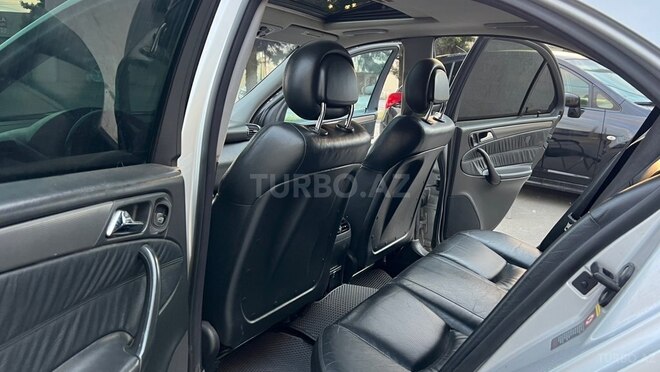 Mercedes C 240-17