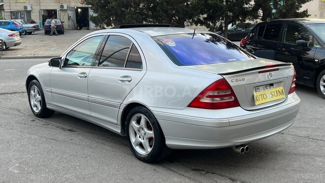 Mercedes C 240-13