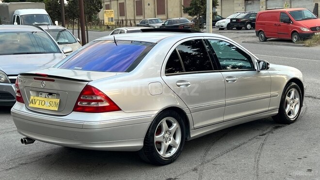 Mercedes C 240-12