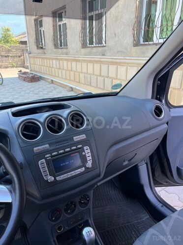 Ford Transit Connect-2