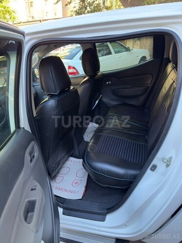 Mitsubishi L200-6