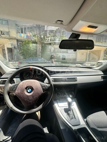 BMW 320-8