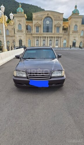 Mercedes C 200-1