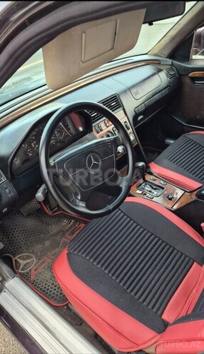 Mercedes C 200-7