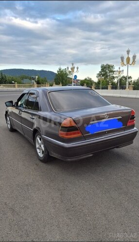 Mercedes C 200-9
