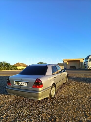 Mercedes C 180-8