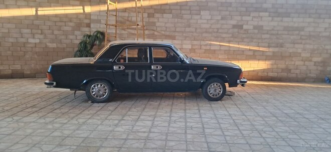 GAZ 3102 "Volga"-3