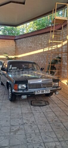 GAZ 3102 "Volga"-1