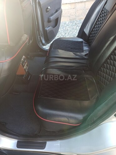 Nissan Tiida-11