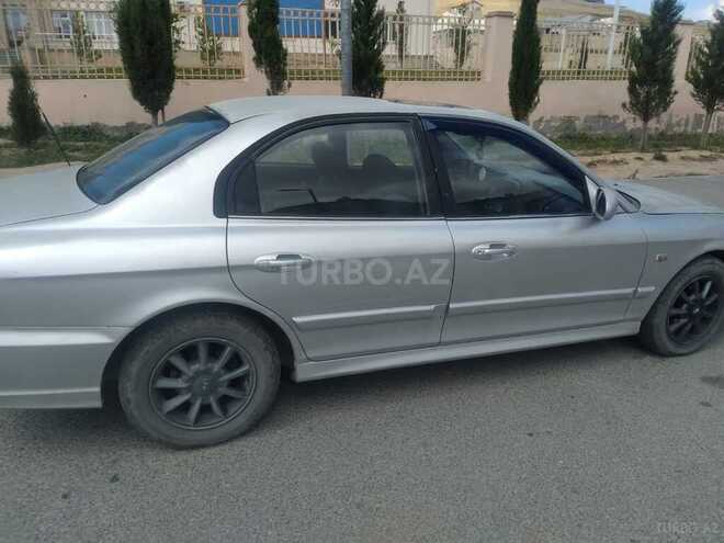 Hyundai Sonata-5