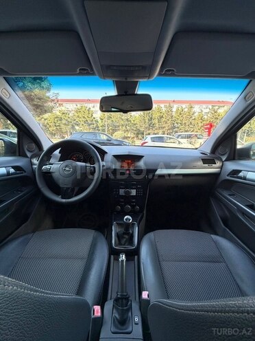 Opel Astra-10