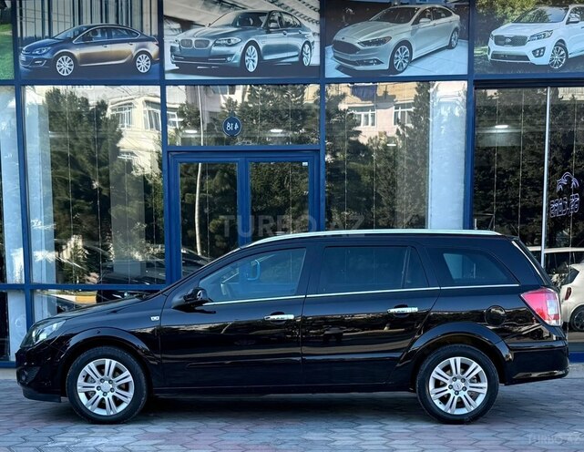 Opel Astra-11