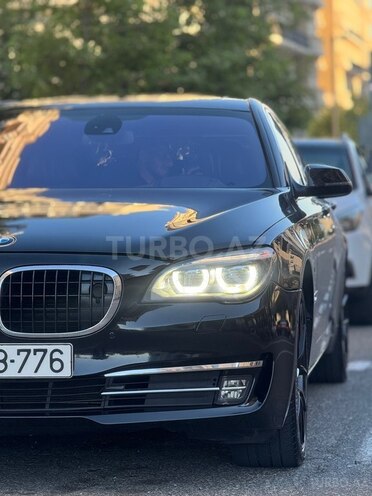 BMW 750-2