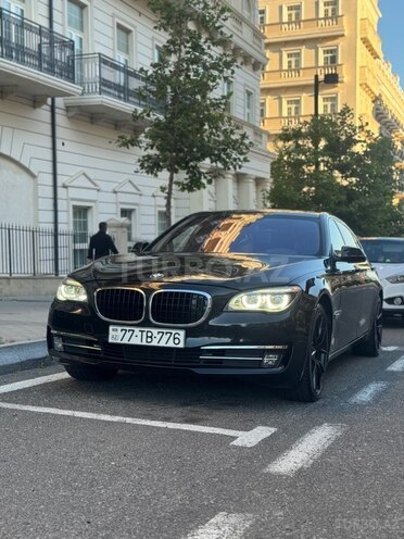 BMW 750-3