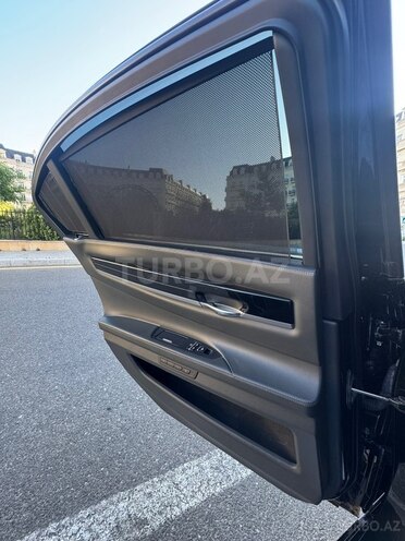 BMW 750-10
