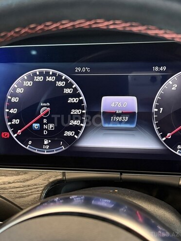 Mercedes E 220 d-7