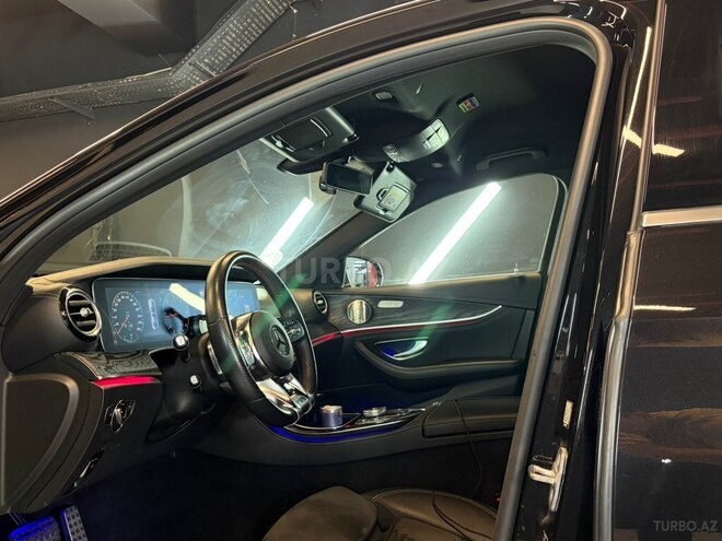 Mercedes E 220 d-10