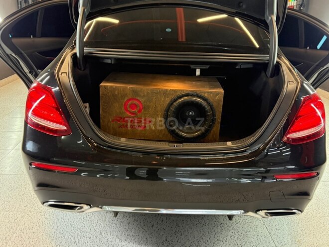 Mercedes E 220 d-13