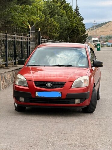 Kia Rio-1