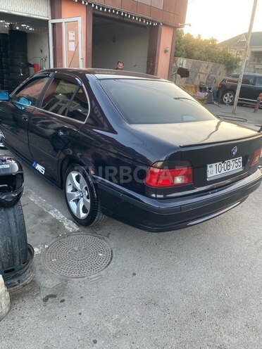 BMW 523-5