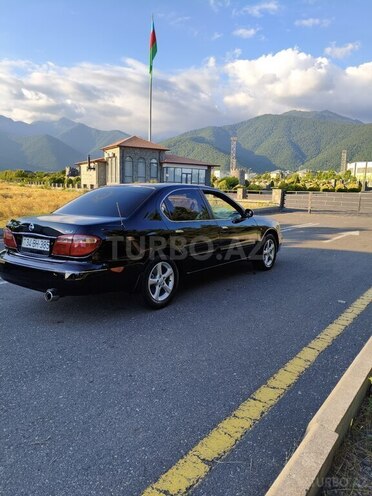 Nissan Maxima-2