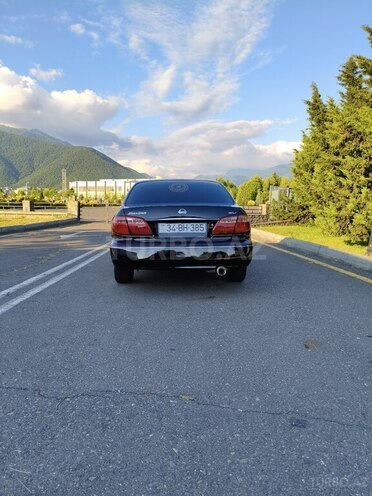 Nissan Maxima-5