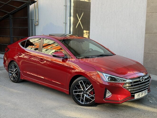 Hyundai Elantra-2