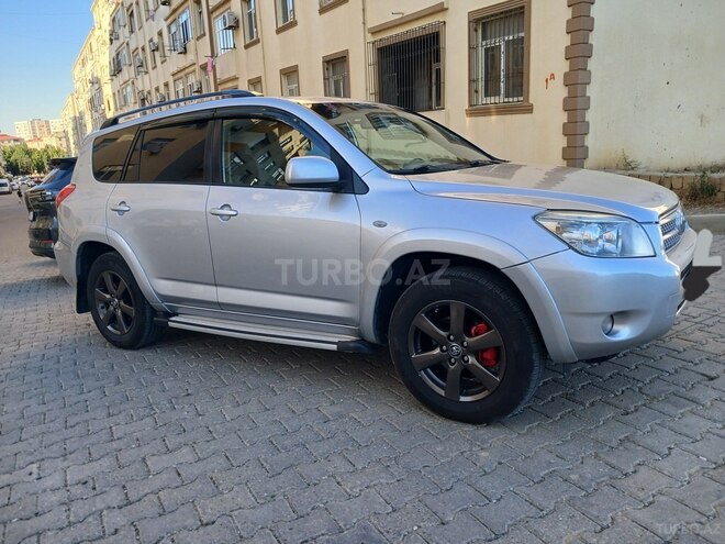 Toyota RAV4-7