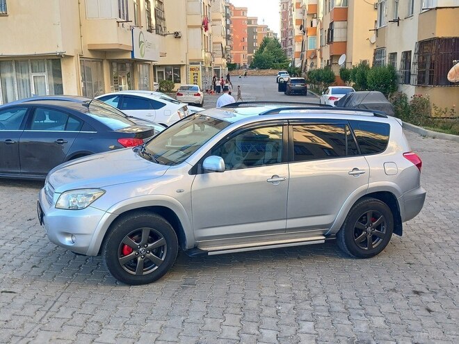 Toyota RAV4-13