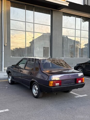 LADA (VAZ) 21099-8