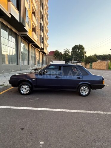 LADA (VAZ) 21099-4