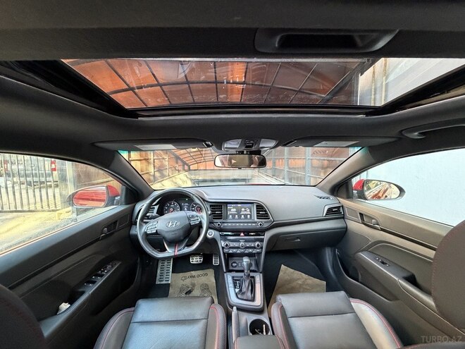 Hyundai Elantra-7