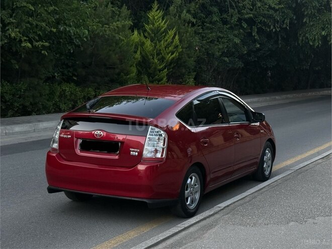 Toyota Prius-4