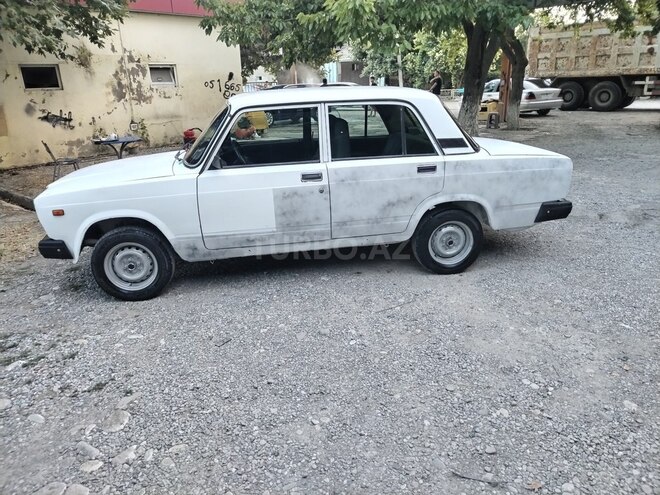LADA (VAZ) 2107-4