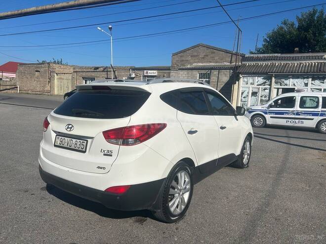 Hyundai ix35-4