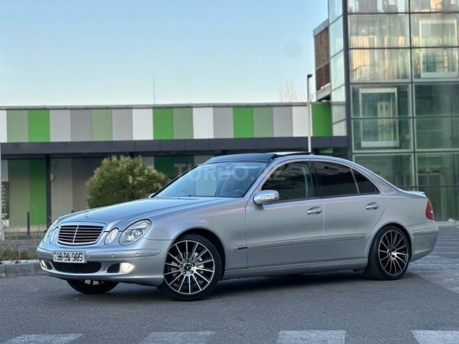 Mercedes E 240-2