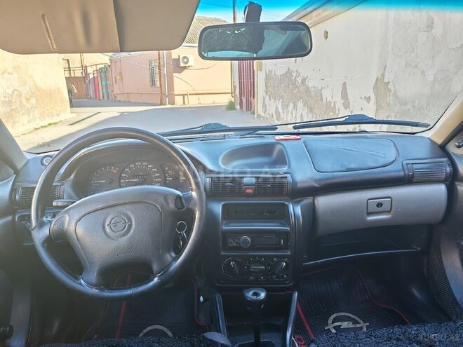 Opel Astra-6