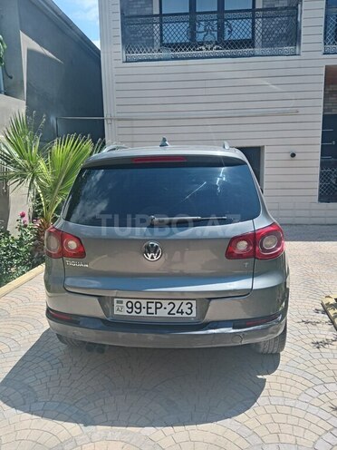 Volkswagen Tiguan-2
