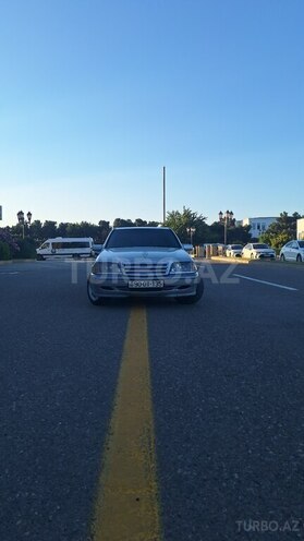 Mercedes C 220-1