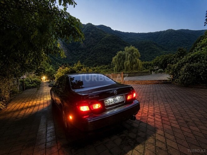 Nissan Maxima-12