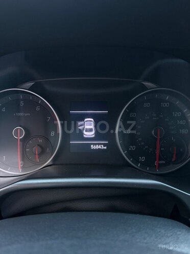 Hyundai Elantra-5