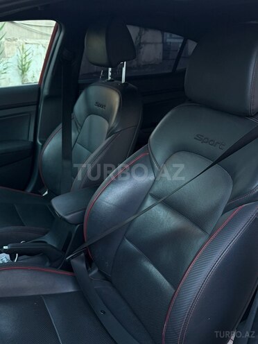 Hyundai Elantra-7