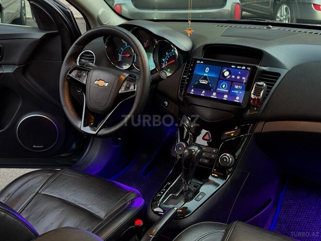 Chevrolet Cruze-14